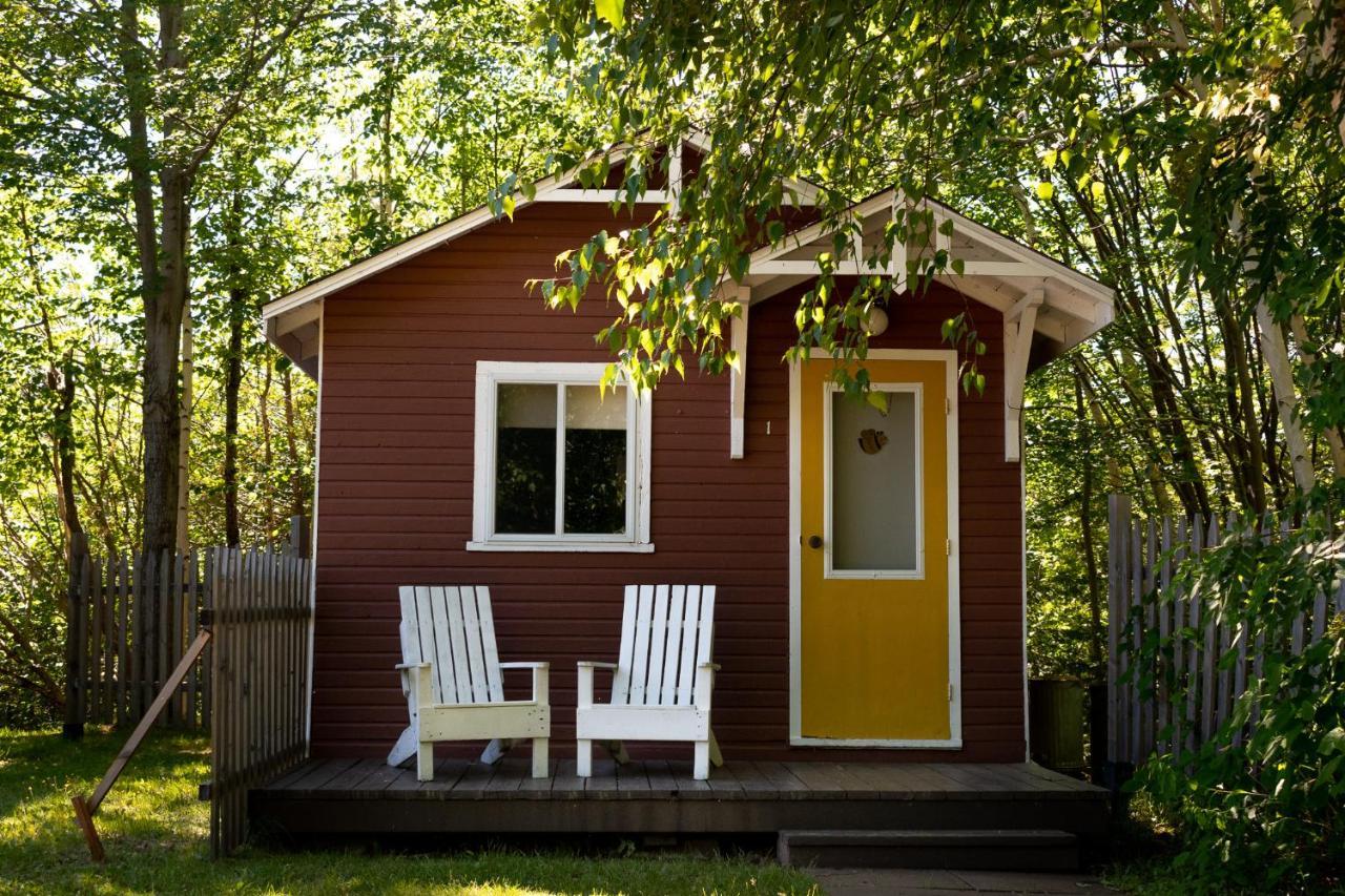 Complexe d'hébergement la Maison touristique Dugas Caraquet Exterior foto